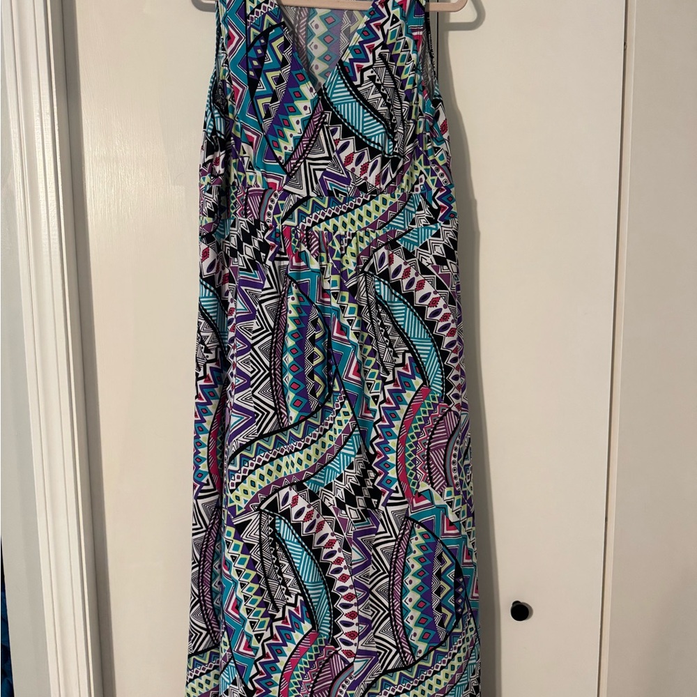 Notations FUN Sleeveless Maxi Sundress